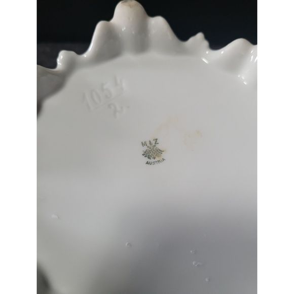 1884-1909 M. Z. Austria Porcelain Handled Bowl , Pink n Dk Pink Roses, Gold Trim - Picture 2 of 8